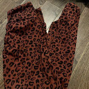 Ryderwear Adapt Animal Scrunch Leggings - Chocolate Leopard Size L